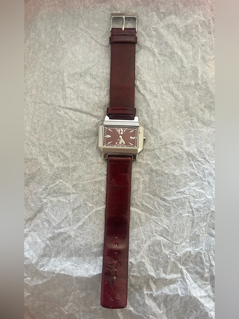 Vintage Burgundy Leather Strap Watch - Unbranded